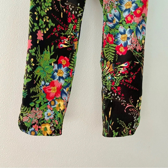 Soft Surroundings In Bloom Shaping Ankle Pants in Black Floral size SP - Picture 4 of 11